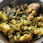 Cauliflower Green Peas Stir-Fry